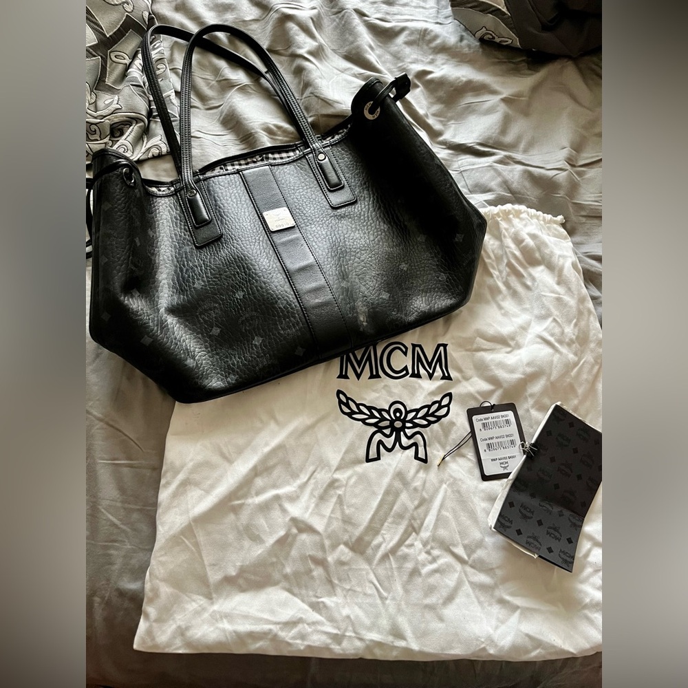 MCM Liz Medium Reversible Tote